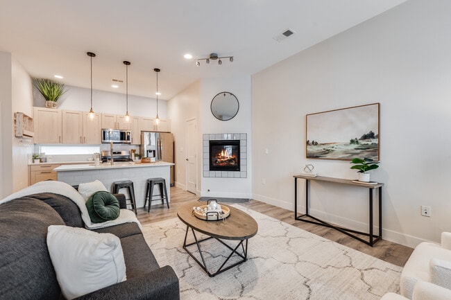 Kitchen/living room - 2922 W 26th Ave