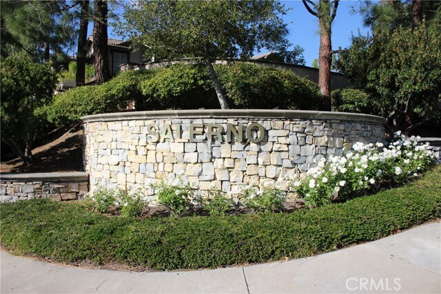 Building Photo - 72 Chaumont Cir