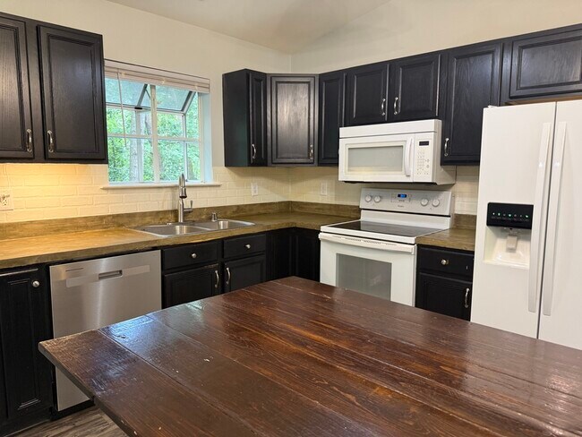 Building Photo - 11610 Shoshone Trl