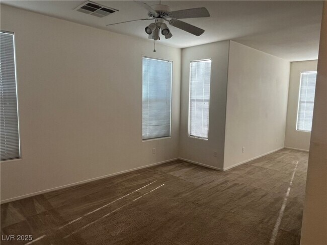 Building Photo - 4915 Midnight Oil Dr
