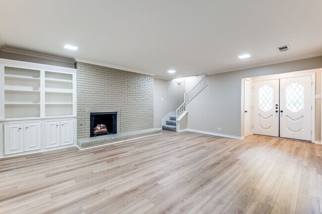 Foto del edificio - 5921-5925 Preston Road