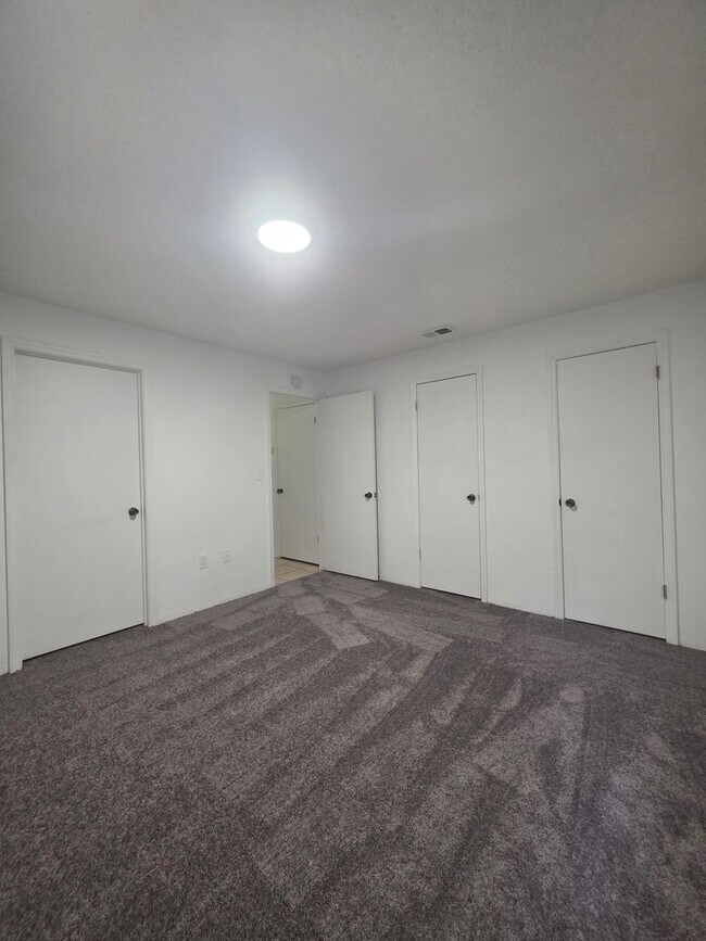 Foto del edificio - 1 Bedroom 1 Bath ** LIMITED TIME SPECIAL **