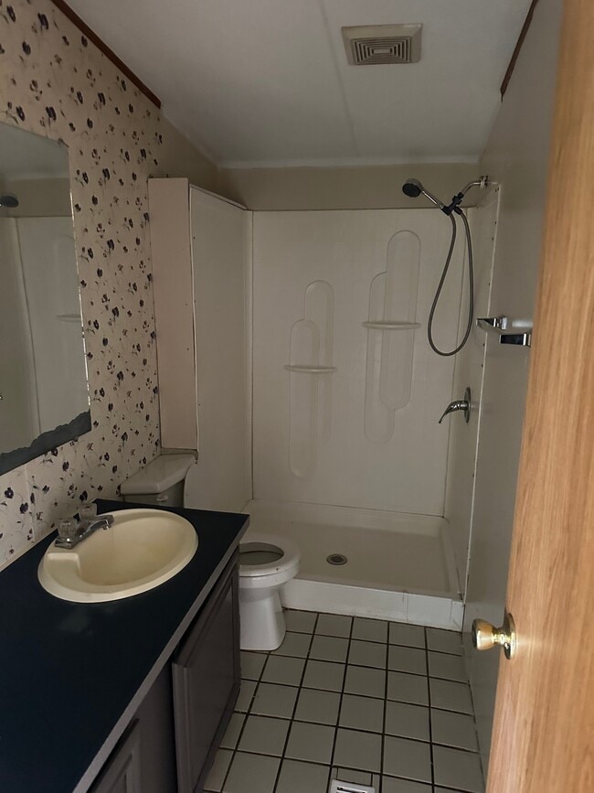 Building Photo - 330 Lorena Meadows Dr