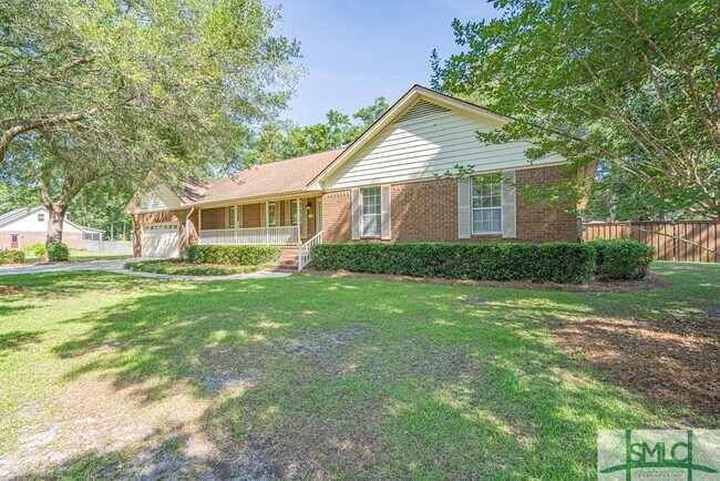 Foto del edificio - 479 Steele Wood Dr