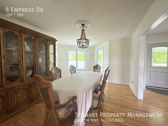 Building Photo - 8 Empress Dr