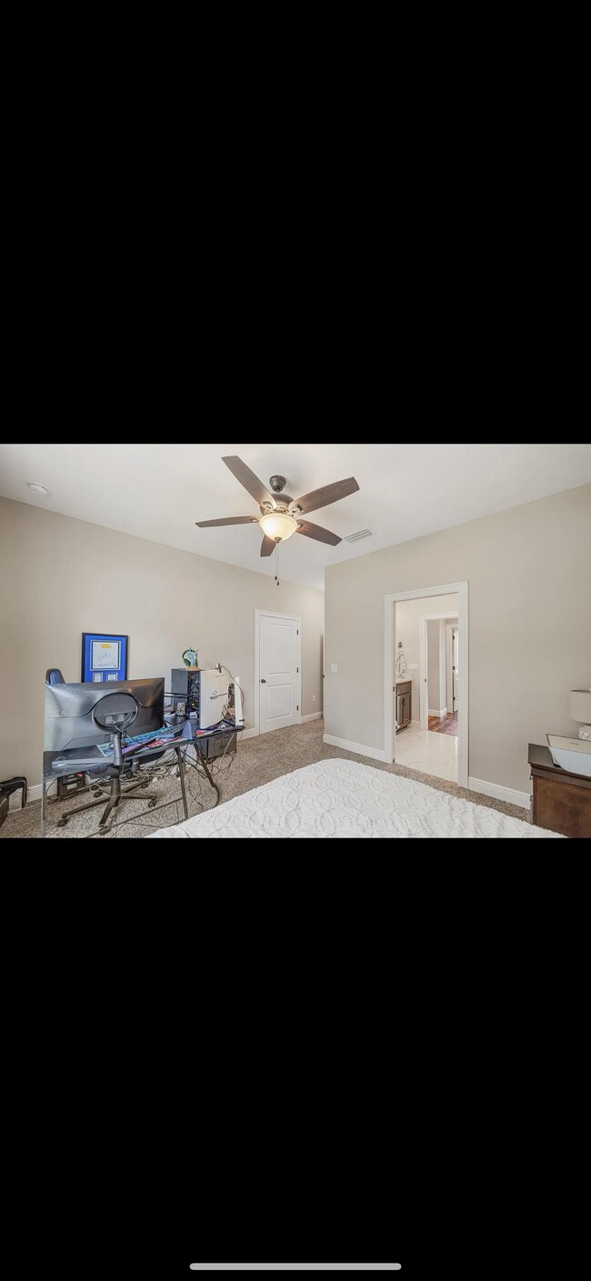Foto del edificio - 6030 W Dogwood Dr