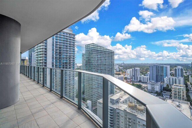 Foto del edificio - 1000 Brickell Plaza