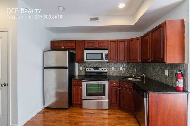 Foto del edificio - Three Bedroom Close to Temple University