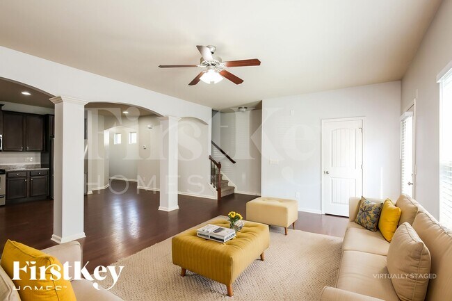 Foto del edificio - 501 Mill Ridge Rd