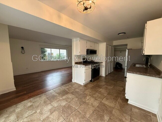 Building Photo - 790 Coventry Pl