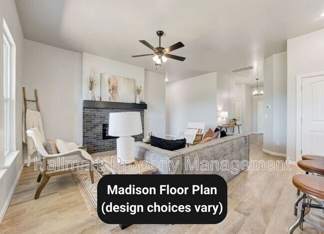 Foto del edificio - 628 Trails End Dr