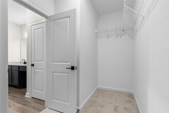 Building Photo - 3009 Floating Barque Dr