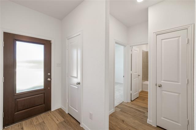 Building Photo - 4905 Woodloch Dr