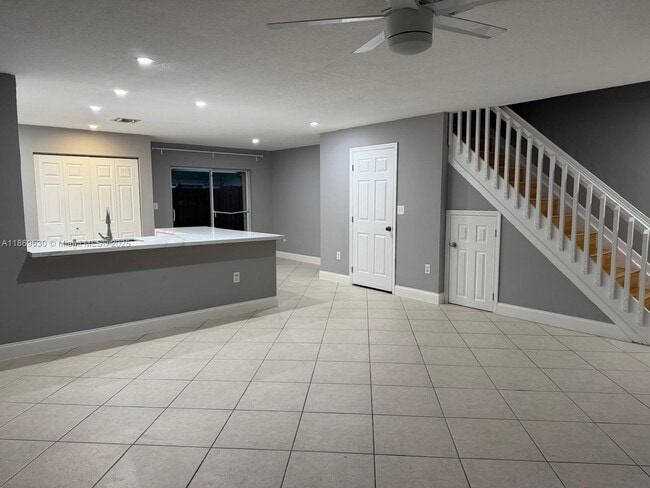 Foto del edificio - 305 NW 109th Ave