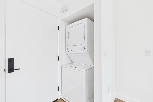 Interior Photo - The Stanley Off Sunset