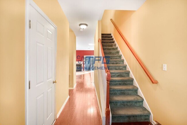 Foto del edificio - 14 Sand Hill Ct