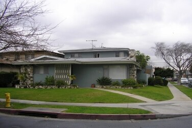 Primary Photo - 2901 W Rosecrans Ave