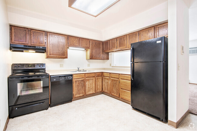 2BR, 1BA - 852SF - Ridgeview Heights Apartments