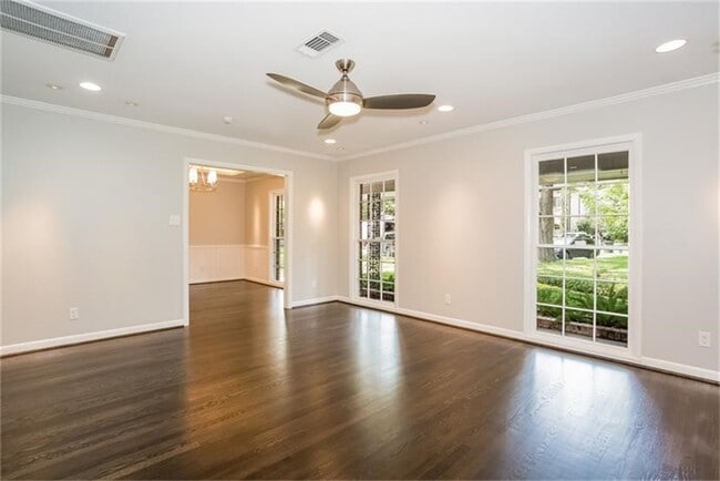 Foto del edificio - 4503 Bryn Mawr Ln