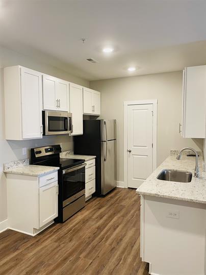 Building Photo - 318 English Commons Dr