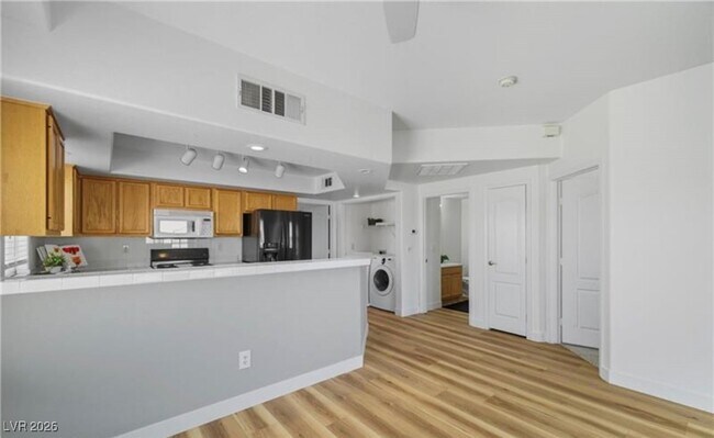 Building Photo - 3601 Spanish Butterfly St