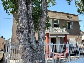 Building Photo - 166 E 36th Pl