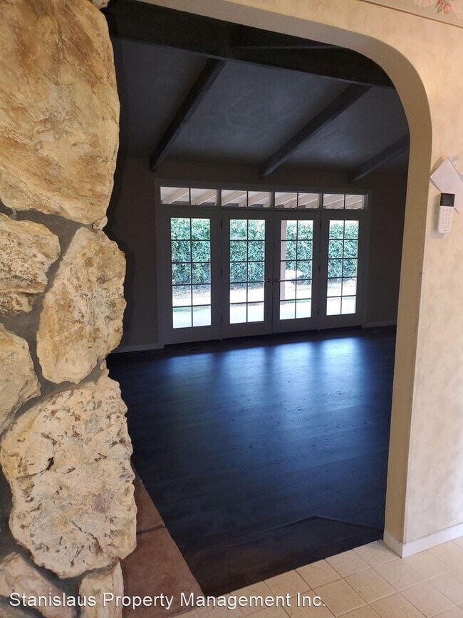 Foto del edificio - 3 br, 2.5 bath House - 216 Leveland Lane