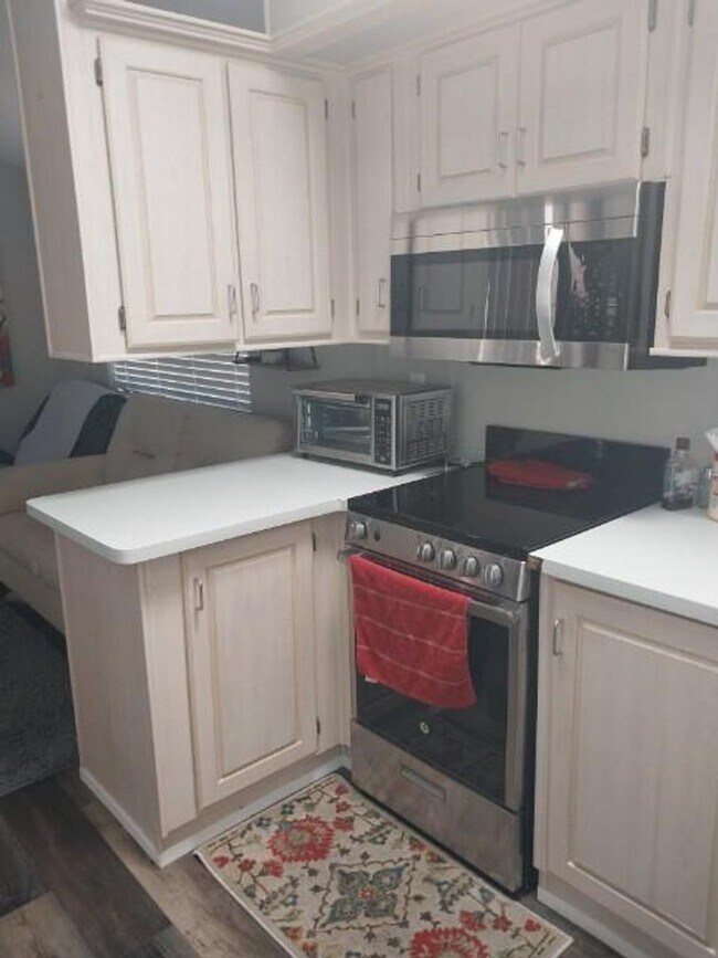 Foto del edificio - 1 bed 1 bath @ Twin Lakes 55+ Community