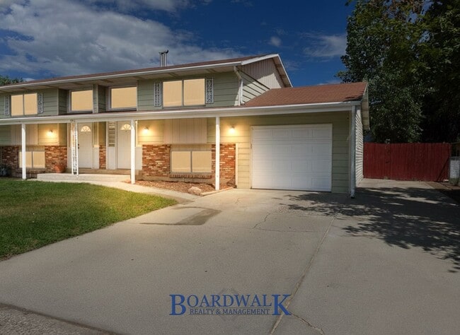 Foto del edificio - 3944 Crown Ave