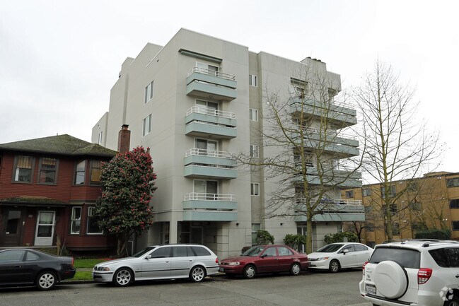 Foto del edificio - West Republican Place