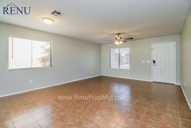 Foto del edificio - Spring into Savings: 100% off your first m...