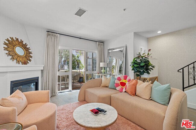 Foto del edificio - 860 Hilldale Ave