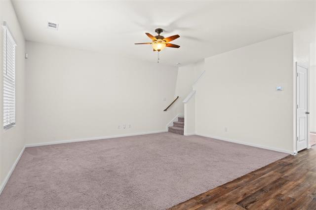 Foto del edificio - 229 Concho River Dr