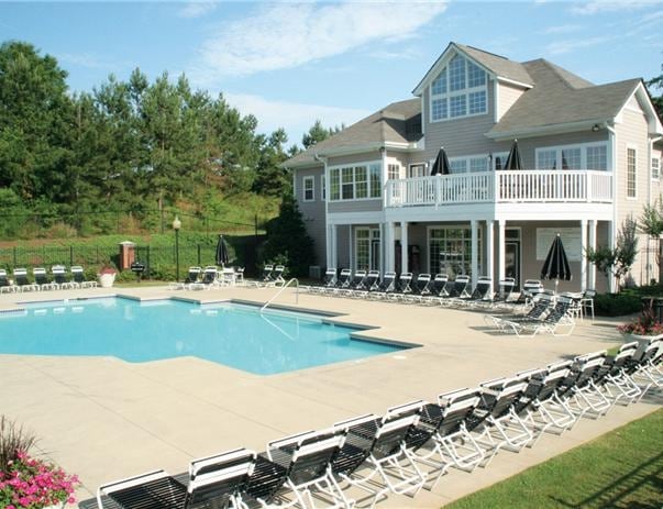 River Club Apartments - River Club Apartments