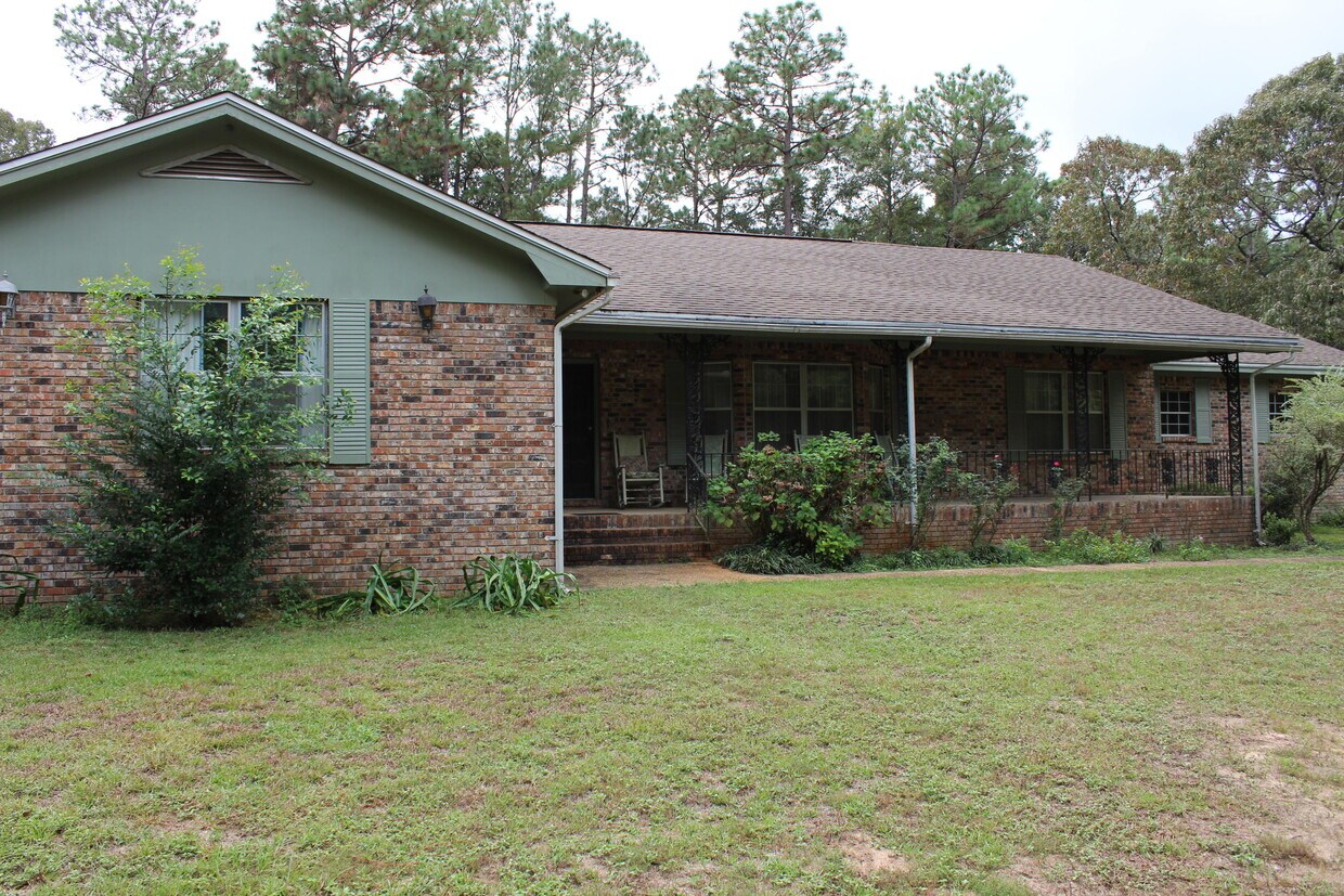 2640 McDavid Rd, Crestview, FL 32536 House Rental in Crestview, FL