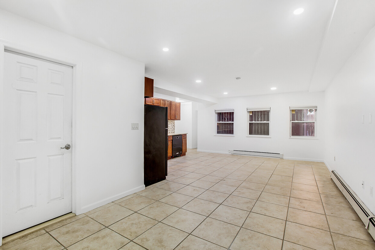 Foto principal - 916 Summit Ave