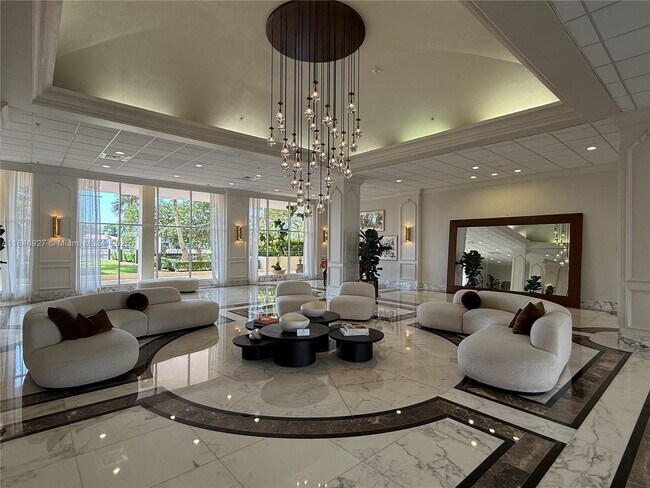 Building Photo - 5600 Collins Ave