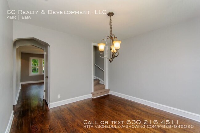 Building Photo - 548 E 103rd Pl