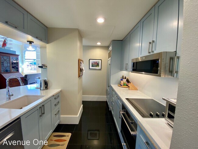 Foto del edificio - 2 br, 2 bath House - 1401 5th Ave W #212