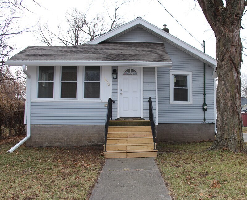 1620 Franklin Ave, Des Moines, IA 50314 House Rental in Des Moines