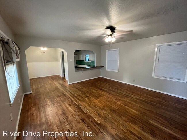 Building Photo - 2 br, 1 bath House - 1749 Cypress Way