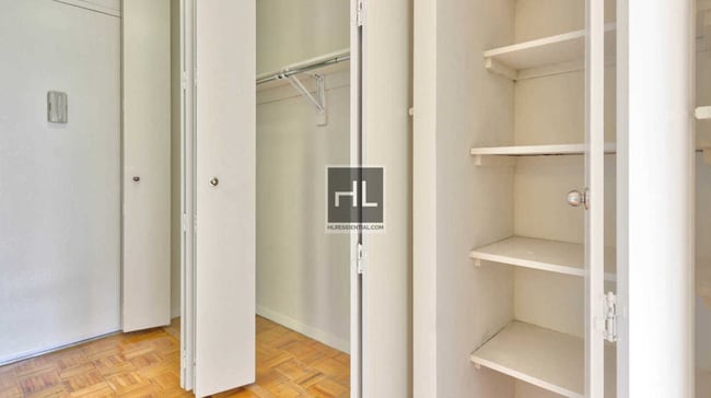 Building Photo - Massive 2 Bed on Upper West Side! 1100+ sqft!