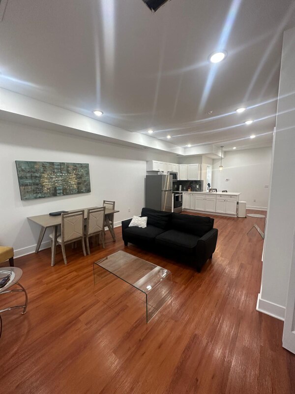 Foto del edificio - 4424 Germantown Ave
