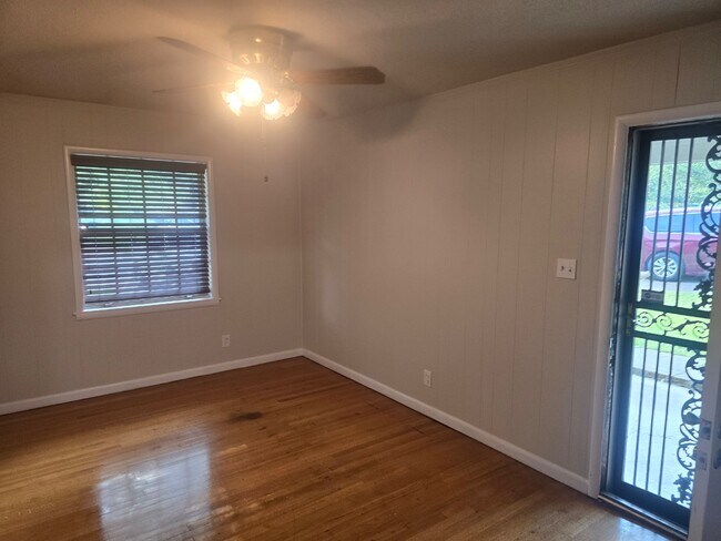 Foto del edificio - 20 Sweetbriar Cir