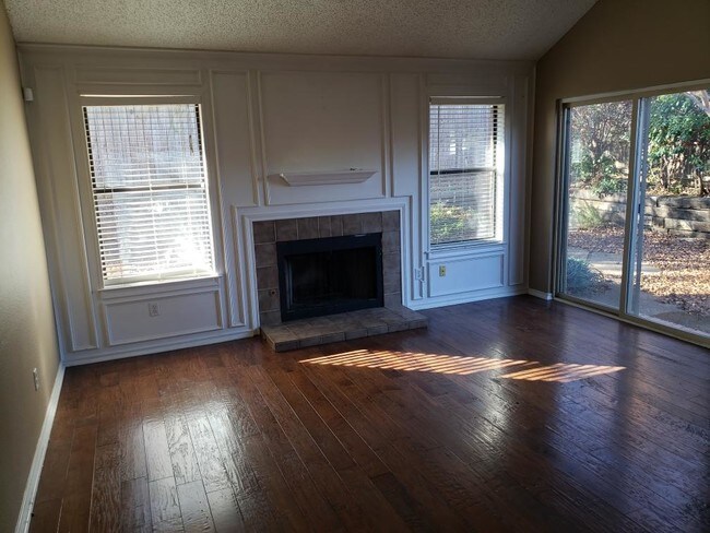 Building Photo - 1213 Winslow Lane