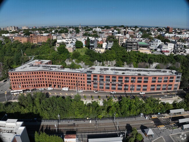 Exterior 3D - The Cliffs Lofts