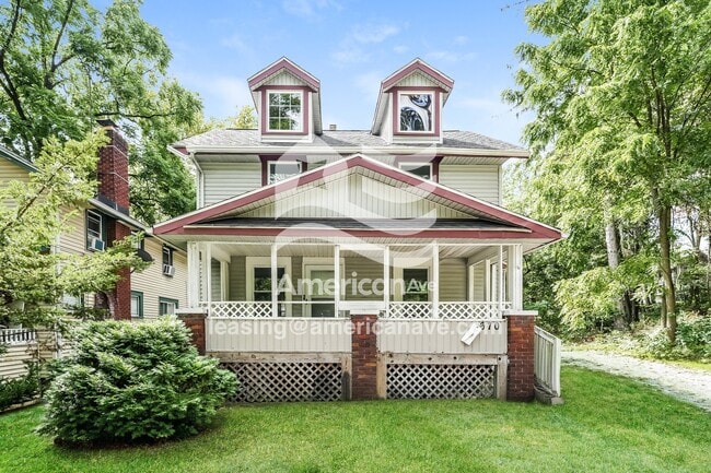 Building Photo - 670 Arbutus Ct