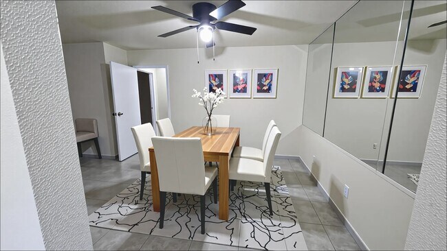Foto del edificio - 6500 Sands Point Dr