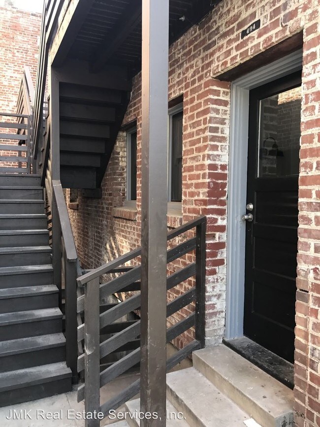 Building Photo - 494 N Marengo Ave