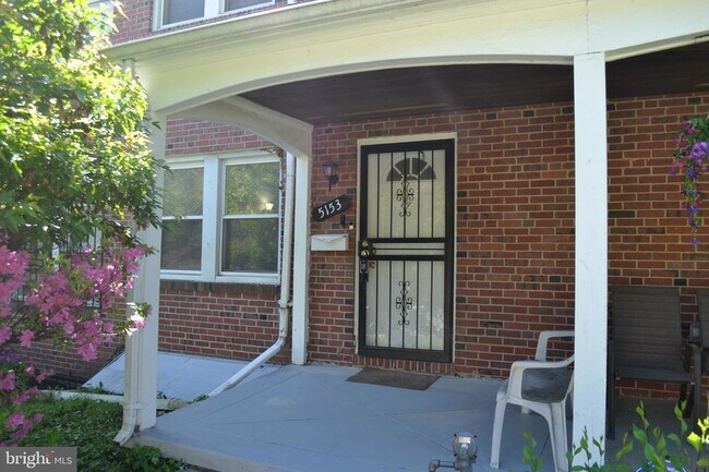 Foto del edificio - 5153 Frederick Ave